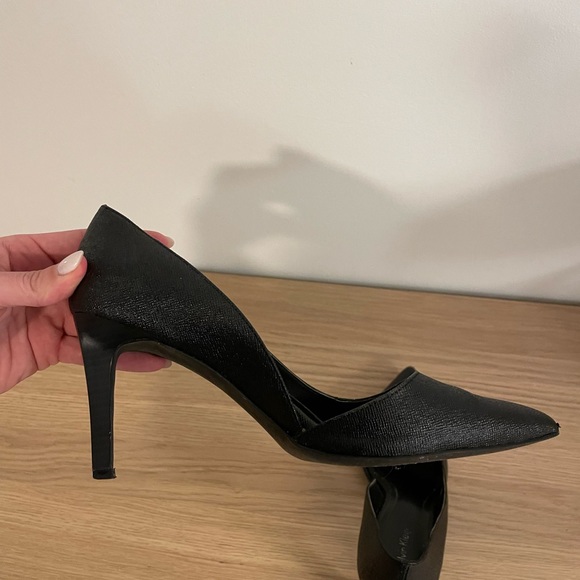 Calvin Klein - Black Bellino Pumps - Picture 4 of 4